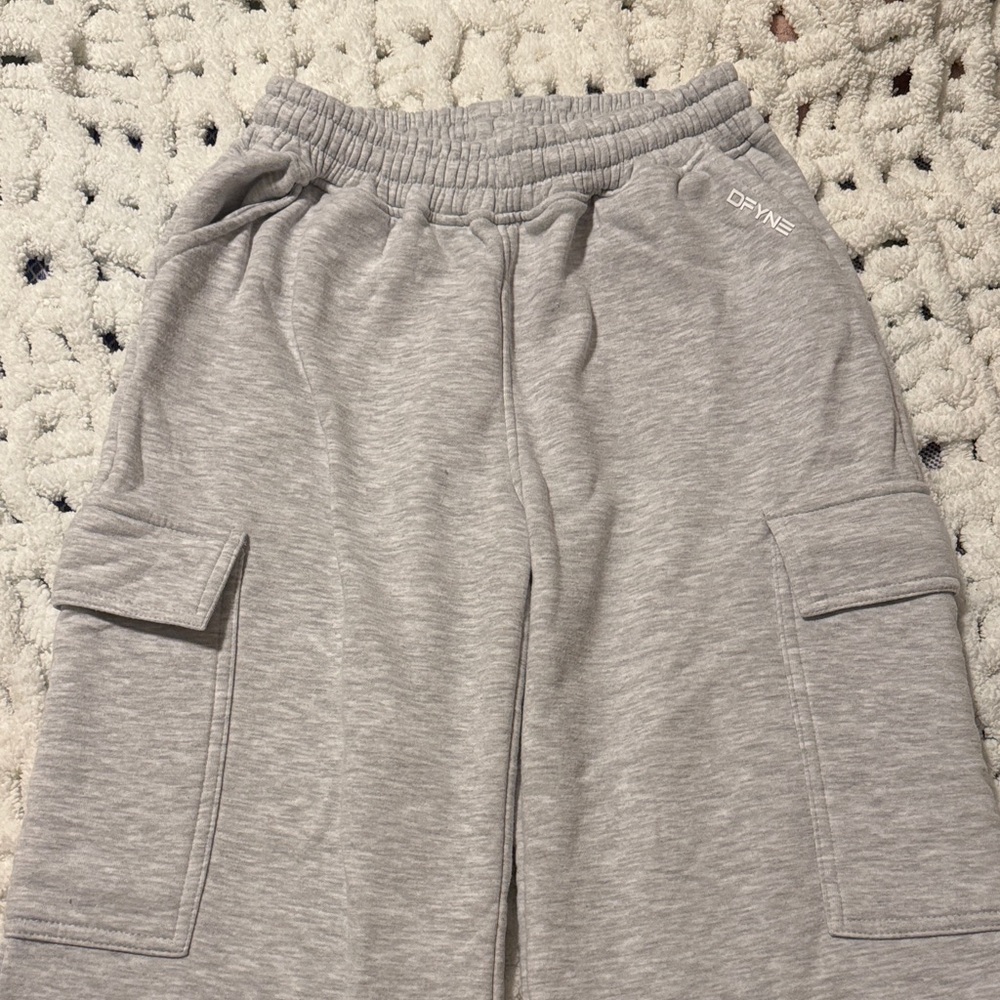 DFYNE Revive Cargo Sweatpants